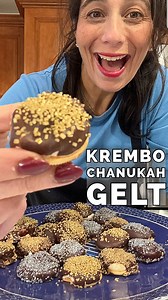 🎉 NOT a latke. NOT a donut. But SO Chanukah. 🔥 Say hello to my no-bake Krembo Gelt Cookies — made almost completely with Bowl & Basket staples from @shopritestores! I wanted something cute, fun, totally festive… and zero effort. So I grabbed my favorite Bowl & Basket vanilla sandwich cookies, heavy cream, a little marshmallow fluff, semi-sweet chocolate chips, some salted butter — and yes, this combo is the secret that gives you that iconic Krembo vibe. 🕎 (Full recipe below!) These come out l