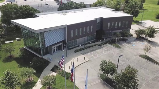 Enroll in the Phlebotomy classes at HCC Brays Oaks campus to learn how to draw blood from patients for clinical or medical testing. Enroll today! | Houston City College Southwest