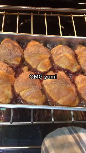 Delicious Apple Dumplings Recipe by Pioneer Woman