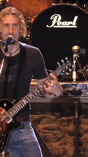 ℝ𝕖𝕖𝕝𝕤 𝔾𝕣𝕦𝕟𝕘𝕖 𝔸𝕣𝕘𝕖𝕟𝕥𝕚𝕟𝕒 | 🎸 Nickelback – “How You Remind Me” (Live) “How You Remind Me” fue lanzado en 2001 como single principal de Silver Side Up y se convirtió... | Instagram