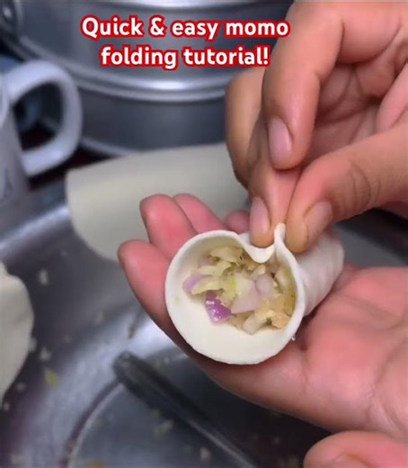 Sajilai momo wrap garne तरीका 🤲✨ Quick & easy momo folding tutorial! #Dumplings #FoodShorts