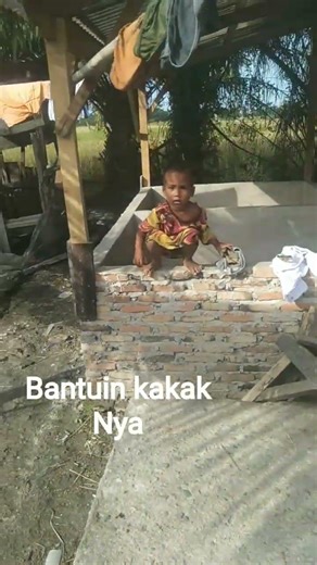 Sudah Pintar Bantu Kakak Nya 🤣😅