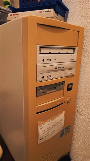 Oops 😅😅 #retrotech #retrogaming #anni708090 #anni90 #retro #56k #gaming #computer #funny #diy