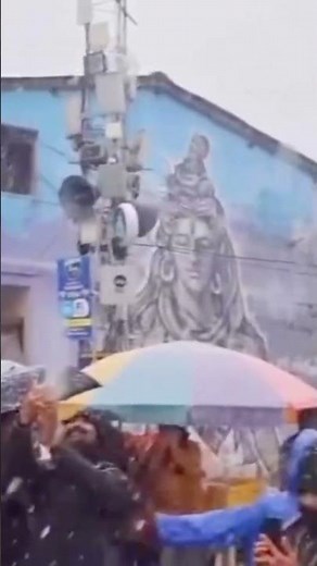 Live from Kedarnath 😍 | Snowfall at Kedarnath Temple | Heaven on Earth ❄️”