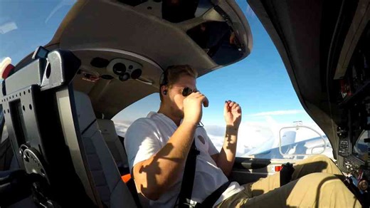 Watch a small plane cross 6 countries in 1 day - "Nonstop journey"