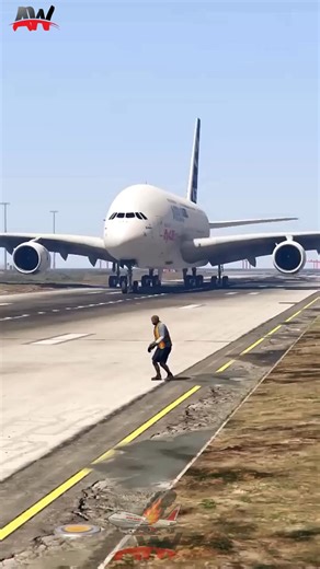 Airport Worker Stuck On Runway During A-380 Landing - GTA V | Airplane World