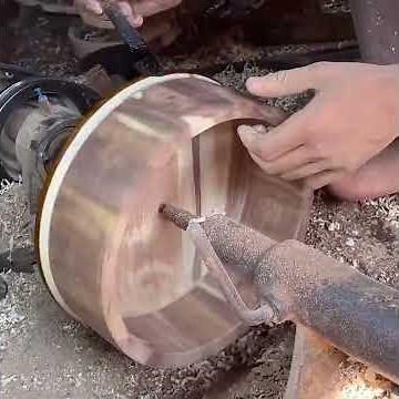 Crafting a Wooden Hot Pot: From a Log to a Functional Work of Art