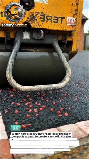Precision Asphalt Roller in Action – Smooth Surface Compaction Technology.