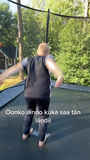 Veikko (@hacker_flips)’s videos with Pepas - Farruko