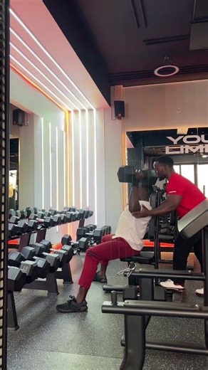 3D chest & shoulder workout