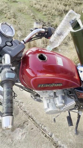 Spilling gas from the can? A plastic bottle can fix it!