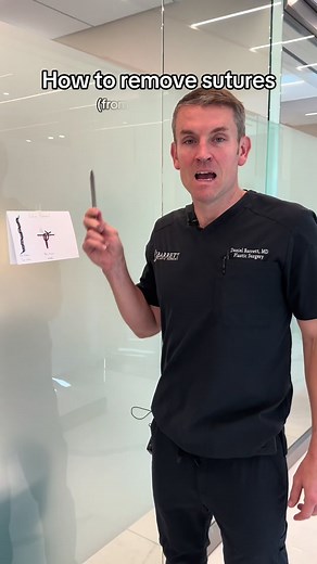 How to remove sutures 🪡 #suturepractice #sutures #plasticsurgery #plasticsurgerytiktok #plasticsurgeonsoftiktok #howtoremovesutures #howto #howtotiktok #noscars