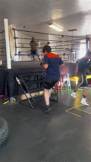💥 Boxing Classes 💥 1:1 Training 💥 Boxing Fitness 💥 Technique Conditioning Whether you want to get in shape, gain confidence, or level up your boxing this is for you. DM me “BOXING” to get started! #Boxing #BoxingTraining #BoxingWorkout #DenverBoxing #BoxingClass