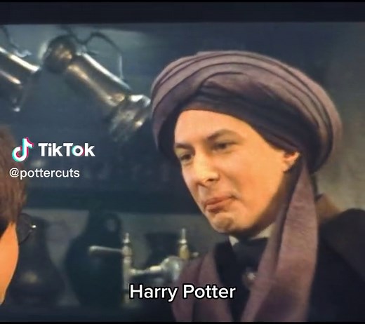 Introducing Professor Quirrel, Defense Against the Dark Arts teacher #harrypotter #cutscene #philosopherstone #professorquirrel #theleakycauldron #hagrid
