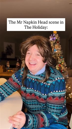 Tyler Warwick on Instagram: "Jude Law ate in this scene 😭😭😍😂 #theholiday #judelaw #camerondiaz #christmasmovies"