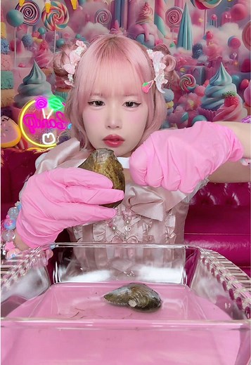 貝から真珠取り出し体験の動画