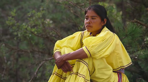 TRAILER: This Netflix Doc Is an Intimate Look at Rarámuri Ultramarathon Runner Lorena Ramirez