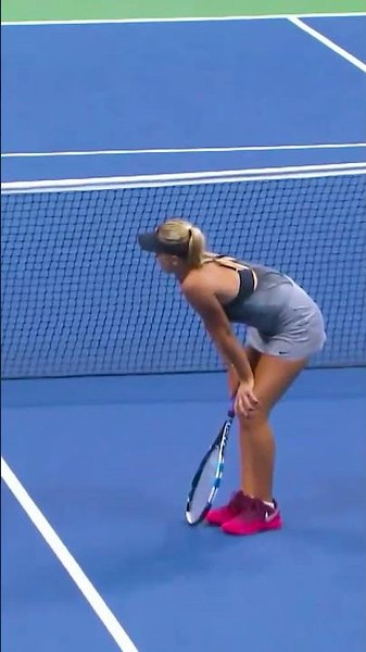 HOW did Sharapova win this point?! 😱