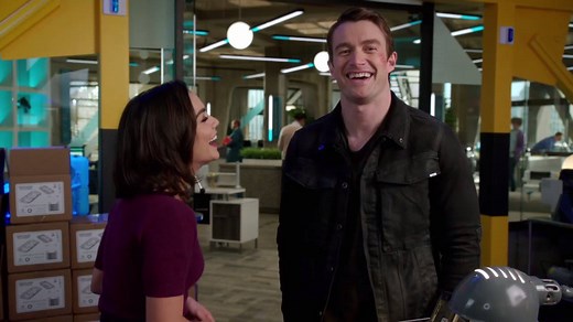 Emily unknowingly falls for one of the Riddler's henchmen on Powerless at 8:30/7:30c! | CTV