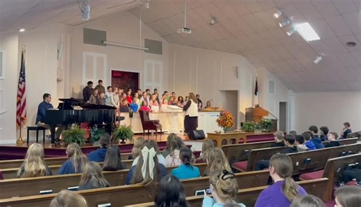 4-6th Grade Elementary Chorus led by Mrs. Haas, singing "I Go to the Rock" | Heritage Christian School