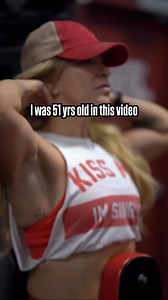 I was 51 in this video. I’m 53 now—almost 54. And I haven’t gained a single pound of visceral fat since 2018.How?• I lift 4–5x a week (with a plan, not guesswork)• 40% of my diet = protein• I eat at maintenance (fuel > restriction)• I train my mindset like I train my body• And yep—an active sex life helps tooAging isn’t a downfall—it’s an upgrade.This is what long-game health looks like.Strong. Lean. Confident. Still hot.Start now. Your future self will thank you.#futureself #menopause #fit #ove