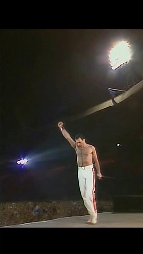 Queen - We Are The Champions (Live at Wembley 1986) #freddiemercury #queen #shorts