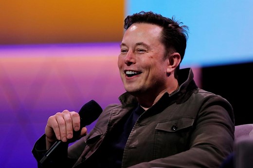 Elon Musk says he doesn’t own a home and sleeps in friends’ spare bedrooms