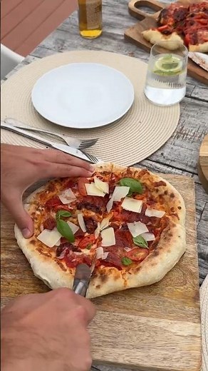 Homemade pizza with Tefal Pizza Pronto 🍕