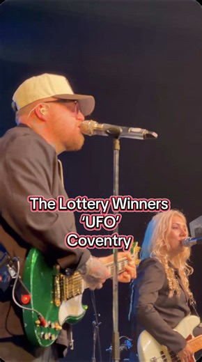 The Lottery Winners performing ‘UFO’ last night in Coventry 🎶🧡 @Lottery Winners 🎸 #FYP #foryoupage #foryou #lotterywinners @HMVEmpireCoventry