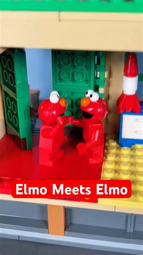 Elmo Meets Elmo #lego #muppets #elmo #backtothefuture #parody