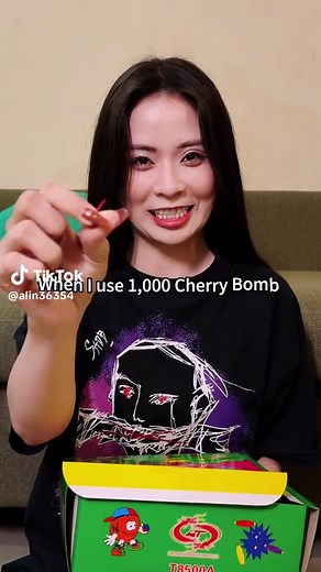 When I use 1,000 Cherry Bomb to play a prank on my sister and see what would happen #prank #funnyvideos #cherrybomb