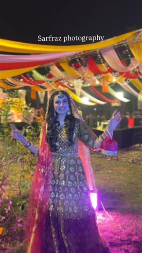 Mehndi Entry Magic ✨💚Bride getting ready for her mehndi entry