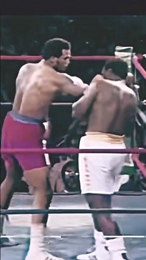 George Foreman vs Joe Frazier 🔥