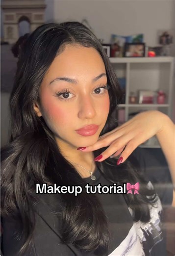 Makeup tutorial🩷🎀💗🌸 #makeup #maquillaje #grwm #prettygirl @benefitspain @L’Oréal Paris @L'Oréal Paris ES @Huda Beauty @Fenty Beauty @Rare Beauty @essence cosmetics @Too Faced #CapCut