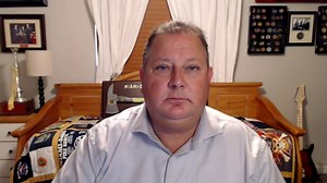 Former Miami Fire Chief: ‘We’re going to maintain that hope’ as crews search for survivors in Florida condo collapse