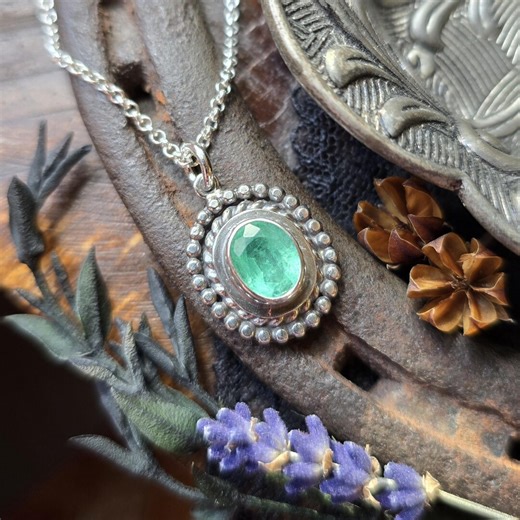 EMERALD Pendant Necklace | Genuine Untreated Colombian Emerald Gemstone: 1.90 Carat Faceted Oval Cut 925 Sterling Silver AAA High Grade - Etsy