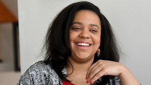 Artist paints the black women who inspire her