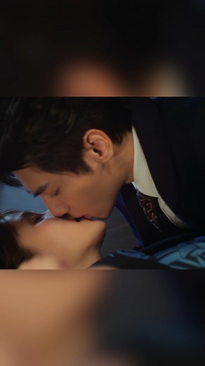 4.4K views · 66 reactions | Cinderella and CEO kiss passionately under their desks!#半是蜜糖半是伤 #loveissweet #罗云熙 #罗云熙Leo #白鹿 #LuoYunxi #luoyunxi罗云熙 #BaiLu #bailu白鹿 #chinesedrama #cdrama #drama #kiss #love #lovely #lovestory #追劇 #劇情 #中国电视剧 #偶像剧 | C-drama Clip | Facebook