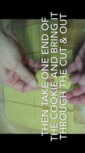 How To Knot A Bow Tie Cookie #cookies #cookingshorts #foodhacks #cookie