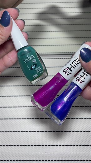 Mais um pouco dessa esmaltação linda 🤩✨ #unhas #nails #unhasdasemana #esmaltação #brilho Esmaltes: Base ultra hidratação @Ana Hickmann Esmaltes Base ácido hialurônico @Anita Cosméticos Verde de inveja - coleção Divertidamente @Esmalte Colorama 🌈 Magnetismo Despertar Os dois da @Hits Esmaltes Top coat Que tudo termine em brilho @Dailus