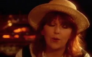 【MV】Moonlight Shadow - Mike Oldfield / ft. Maggie Reilly