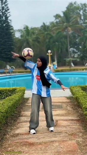 football freestyle skills video #football #skills #soccer #freestyle