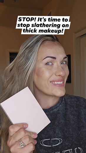 One layer, one compact, EASY makeup routine for all skin types. Time to let your makeup look like that for you love! | Dallyn Davis