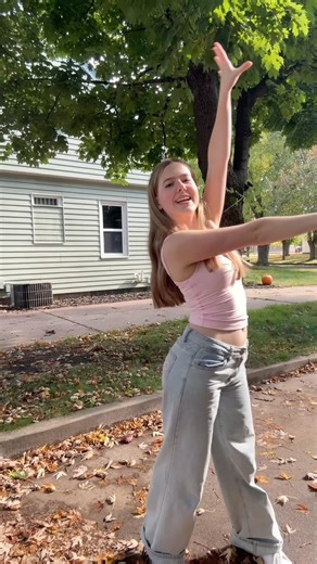 I love the new album!! 🥰 😍 #taylorswift #viral #trending #fyp #shortsfeed #dance #thefateofophelia