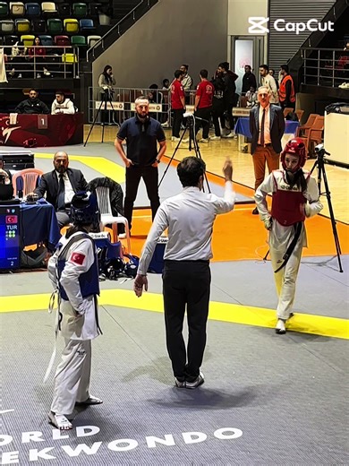 🚩🙂‍↔️ #keşfet #taekwondo #taekwondogirl #keşfetteyiz