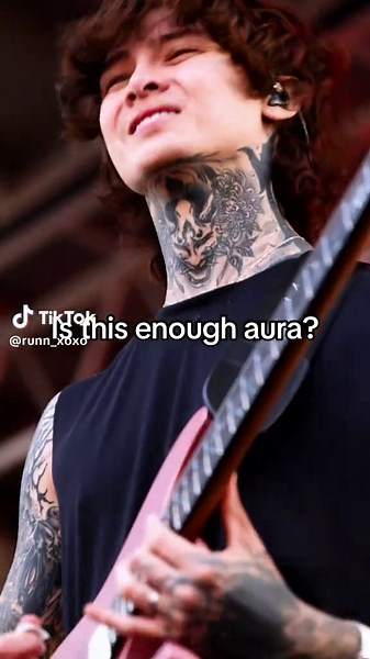 Tim Henson's Amazing Guitar Performance with Polyphia