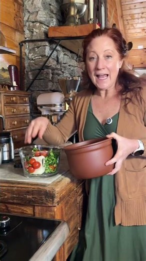 Ganiza 8-cup food processor with glass bowl and stainless steel bowl is designed for fast chopping