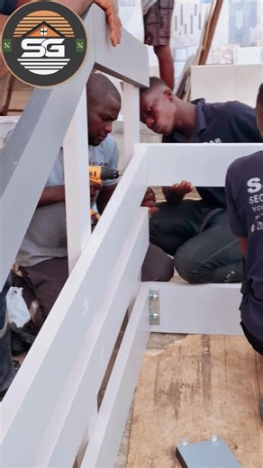 🎥 Du plan à la perfection, suivez chaque étape de la création d’un meuble 100% SIGAE ! Découvrez comment notre équipe transforme une idée en mobilier fonctionnel, élégant et sur mesure. ✅ Conception assistée par ordinateur ✅ Fabrication artisanale & moderne ✅ Livraison & montage pro Chez SIGAE, chaque meuble raconte une histoire. 📩 Envie d’un projet personnalisé ? Contactez-nous dès maintenant ! #MenuiserieCI #Meublesurmesure #Artisanatmoderne #SIGAE #Mobilierdequalité #Designbois #Côtedivoire