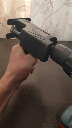 Converter of rotational motion to translational