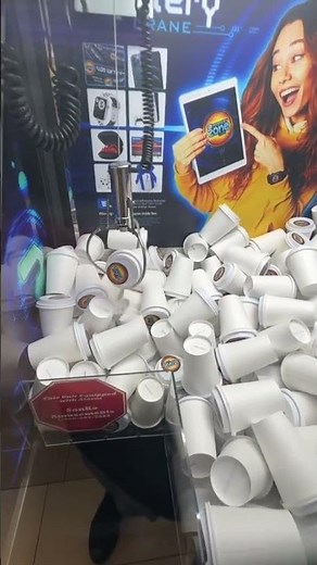 Day 39 Of Playing The Mystery iPad Cup Claw Machine!